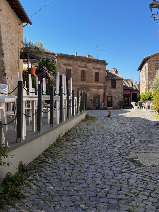 Adelaide Al Borgo. Apartment Castelnuovo Di Porto Bagian luar foto