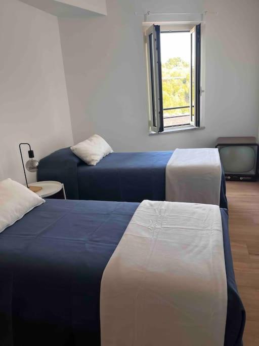 Adelaide Al Borgo. Apartment Castelnuovo Di Porto Bagian luar foto