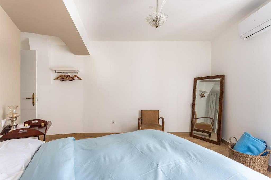 Adelaide Al Borgo. Apartment Castelnuovo Di Porto Bagian luar foto