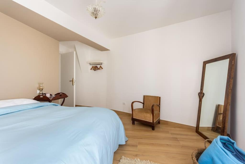 Adelaide Al Borgo. Apartment Castelnuovo Di Porto Bagian luar foto