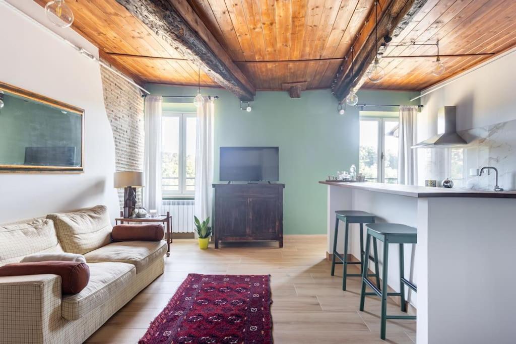 Adelaide Al Borgo. Apartment Castelnuovo Di Porto Bagian luar foto