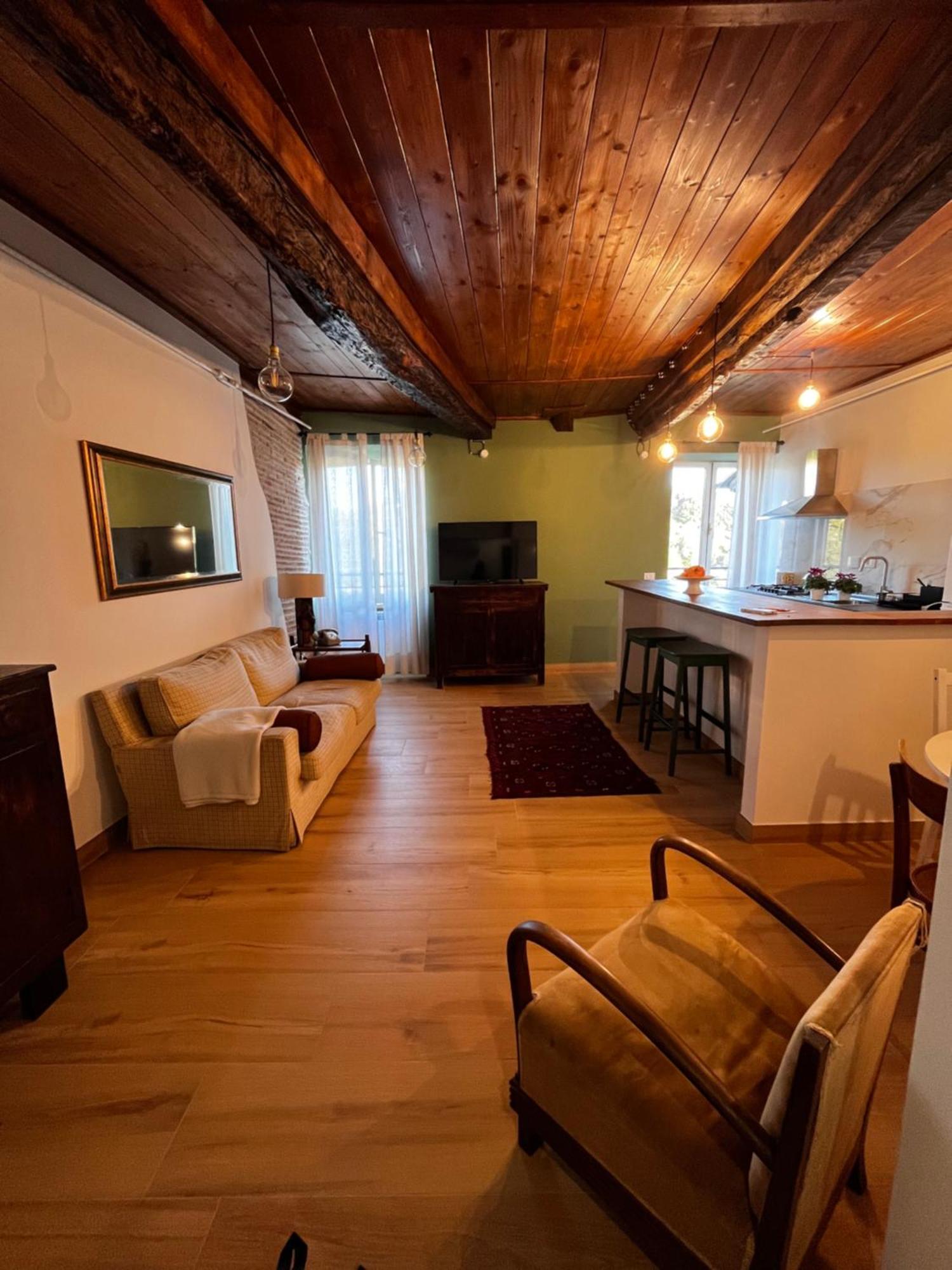 Adelaide Al Borgo. Apartment Castelnuovo Di Porto Bagian luar foto